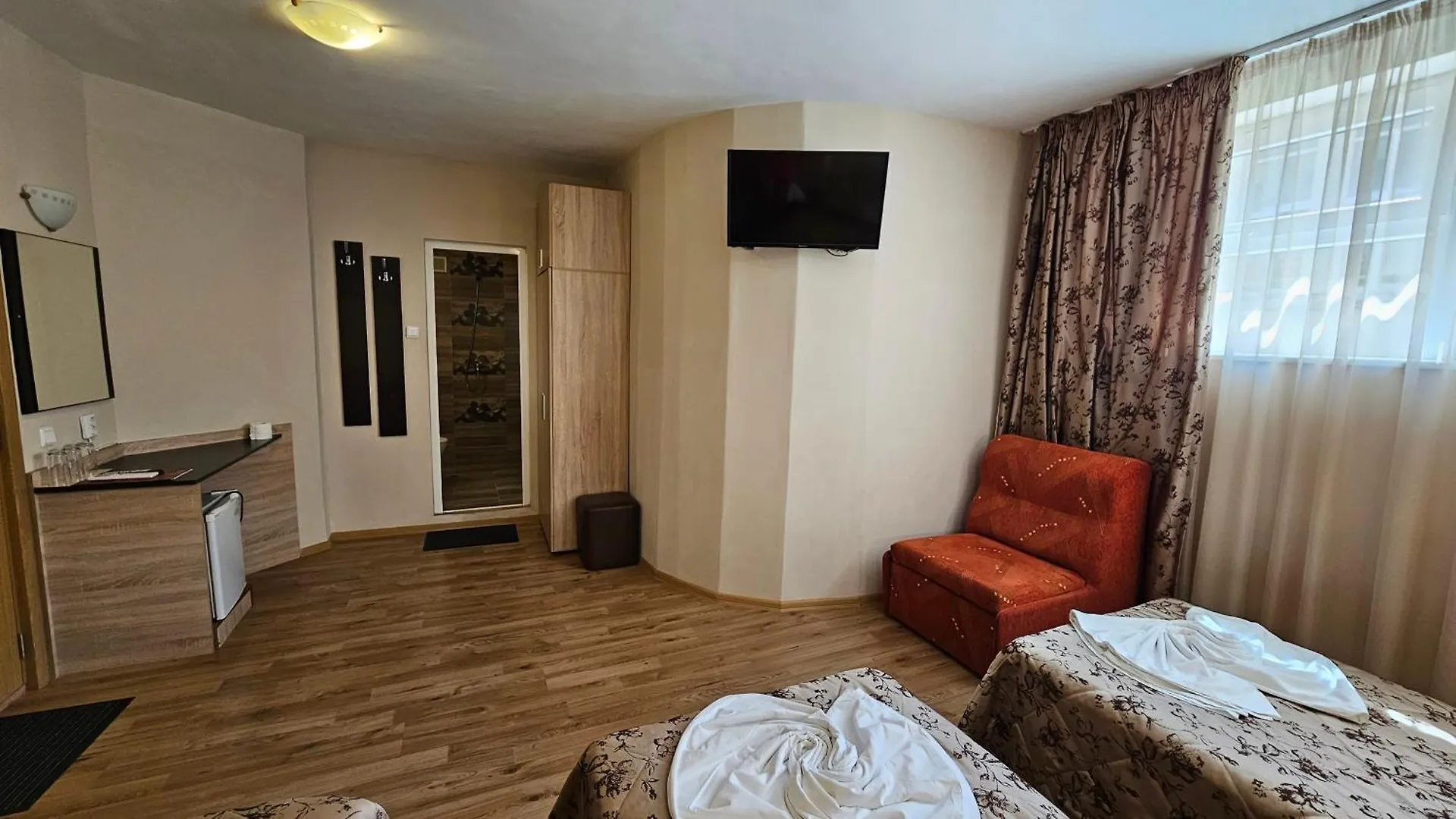 Caprice Family Hotel Варна 2*,  Болгария